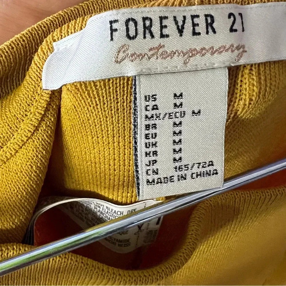 Forever 21 Mustard High-Waisted Dress Pants Size Medium - Picture 3 of 3